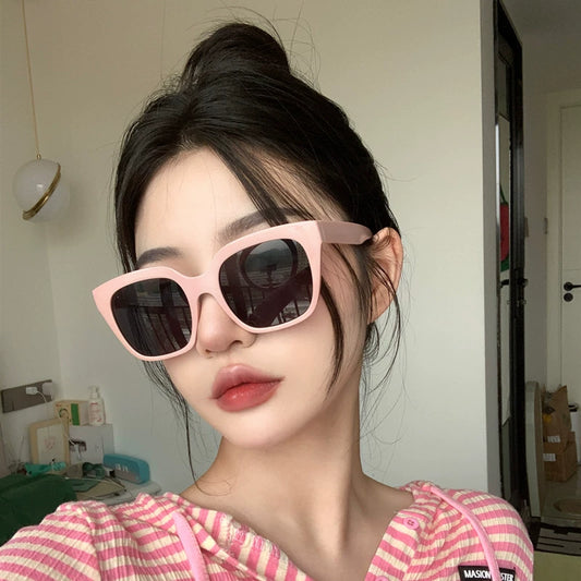 Internet Celebrity Square Light Pink Female Ins Sunglasses for a Slim Look